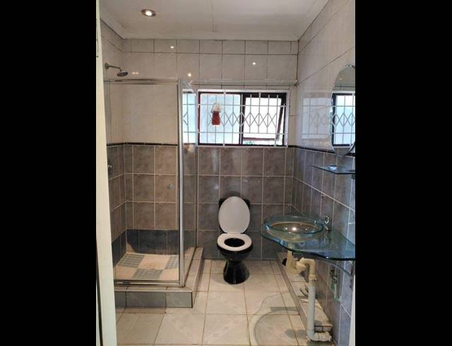 2 BEDROOM PROPERTY TO RENT IN PARK HILL